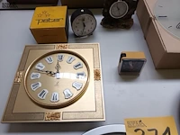 Lot 371 - klokken en wekkers. 7 stuks - afbeelding 3 van  5