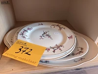 Lot 372 - vintage limoges borden. 5 stuks - afbeelding 1 van  3