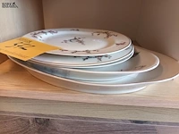 Lot 372 - vintage limoges borden. 5 stuks - afbeelding 2 van  3