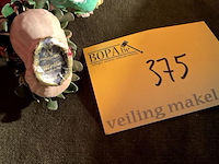 Lot 375 - bloemstukjes capodimonte en crown staffordshire, 2 stuks - afbeelding 3 van  3