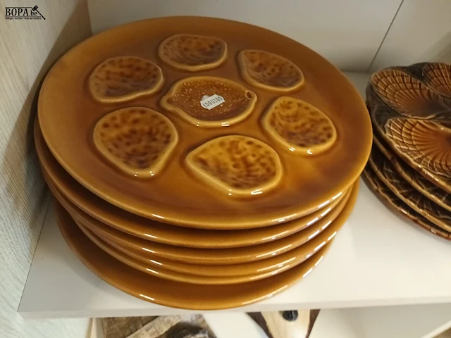 Lot 376 - borden en oesterborden. 28 stuks - afbeelding 2 van  5