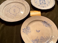 Lot 376 - grote serveerborden boch, 3 stuks - afbeelding 1 van  4