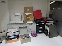 Lot 376 - lot kantoormateriaal - afbeelding 1 van  6