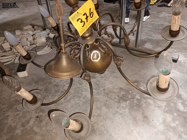 Lot 376 - vlaamse luster - afbeelding 3 van  3