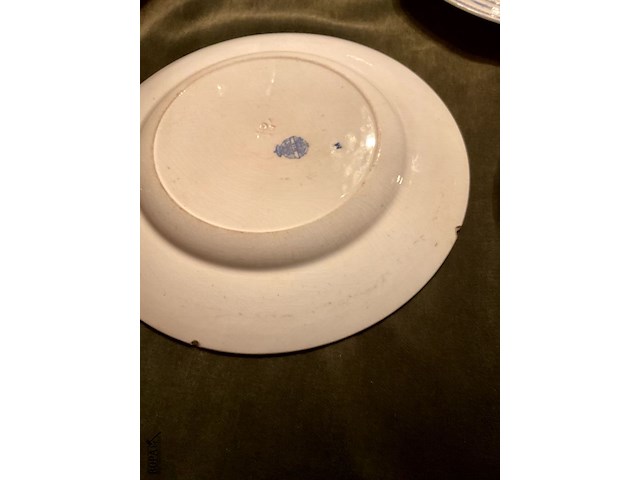 Lot 377 - grote wandborden gemerkt, 3 stuks - afbeelding 4 van  7