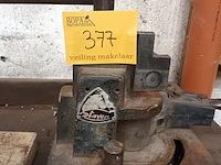 Lot 377 - metaalbuiger - afbeelding 3 van  3