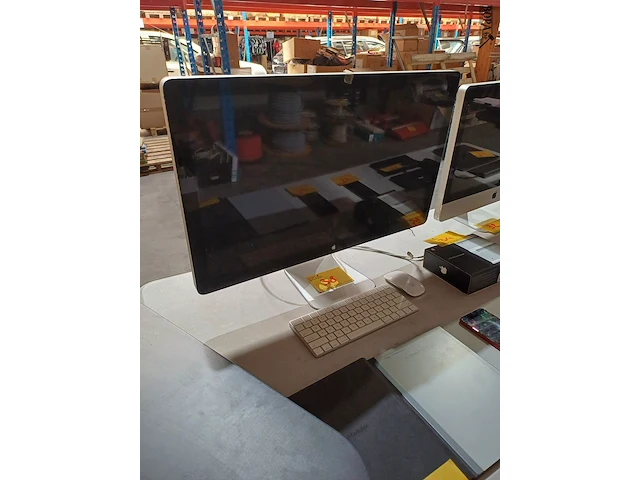 Lot 38 - apple imac - afbeelding 1 van  4