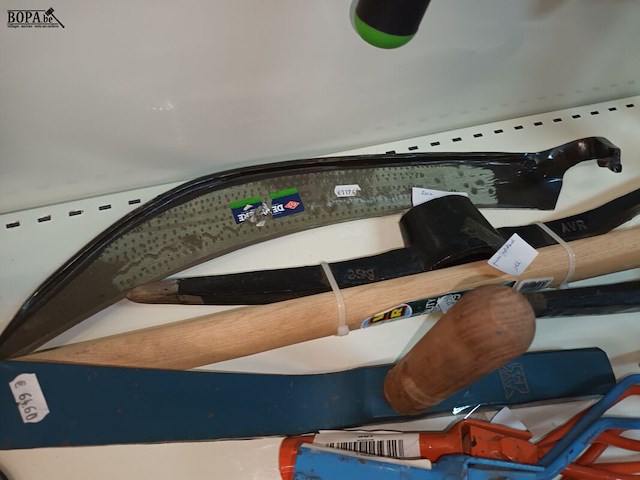 Lot 38 - divers tuingereedschap. 10 stuks - afbeelding 6 van  6