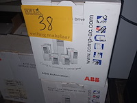 Lot 38 - frequentie omvormer abb. 13 stuks - afbeelding 2 van  3