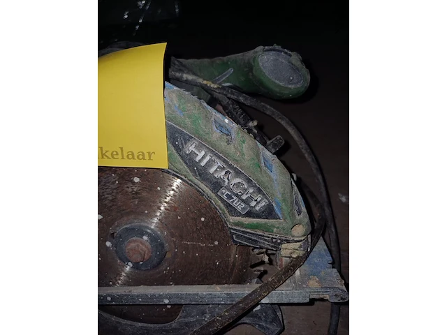 Lot 38 - hitachi handcirkelzaagmachine - afbeelding 2 van  3