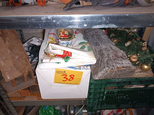 Lot 38 - kerstdecoratie - afbeelding 1 van  4