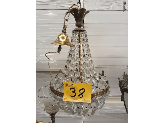 Lot 38 - kristallen zakluster - afbeelding 5 van  5