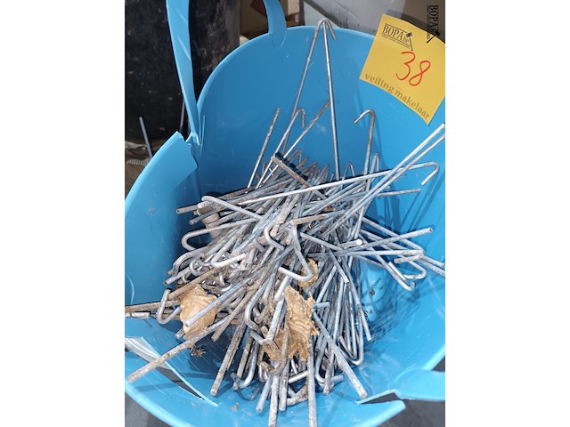 Lot 38 - lot bevestigingshaken - afbeelding 3 van  3