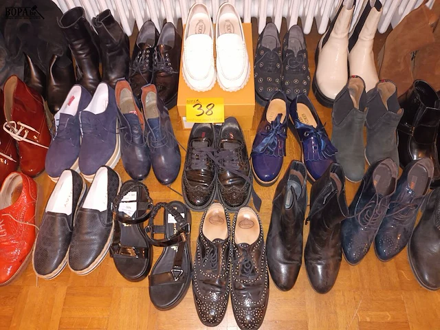 Lot 38 - schoenen. 59 paar - afbeelding 7 van  10