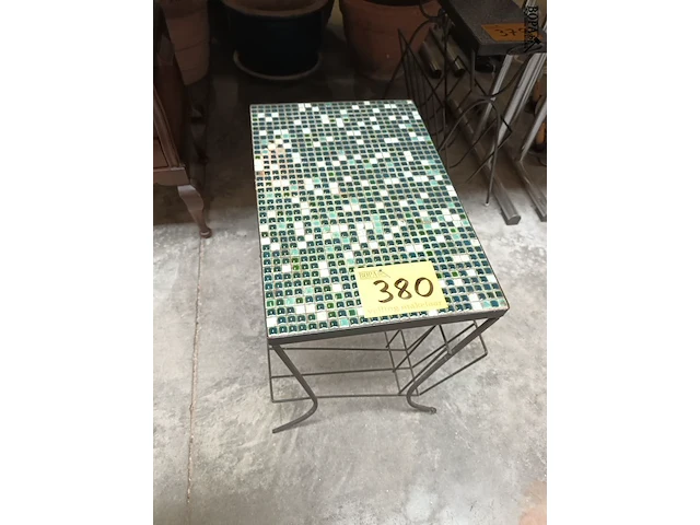 Lot 380 - retro krantenrekje - afbeelding 1 van  4