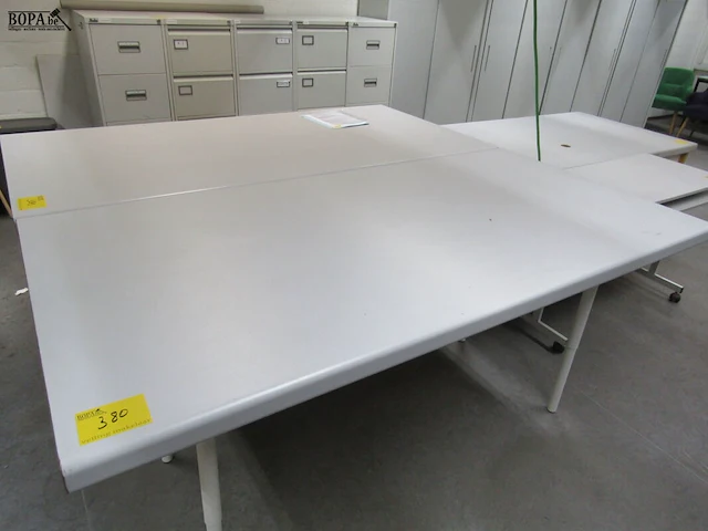 Lot 380 - werktafel - afbeelding 3 van  3