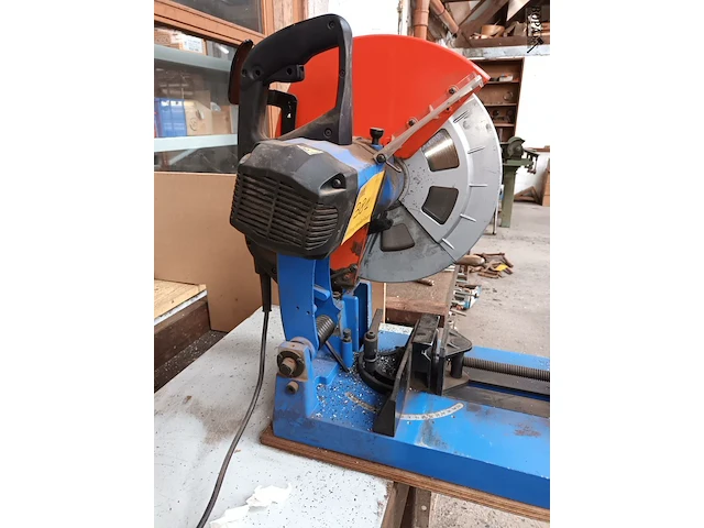 Lot 381 - droogsnijmachine metallkraft - afbeelding 2 van  4