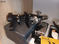 Lot 381 - microscoop en vergrootglazen. 10 stuks - afbeelding 3 van  3