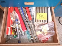 Lot 382 - boren en gereedschap - afbeelding 1 van  3