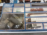 Lot 382 - modeltreinen en sporen - afbeelding 2 van  8