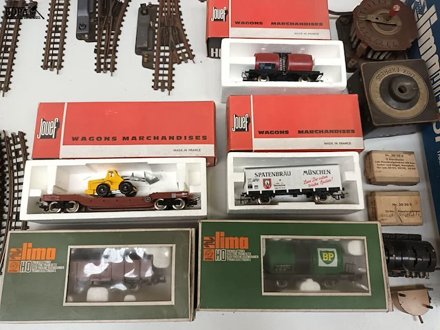 Lot 382 - modeltreinen en sporen - afbeelding 6 van  8