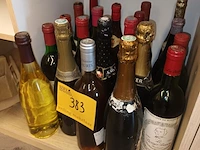 Lot 383 - flessen wijn en drank. 36 stuks - afbeelding 2 van  5
