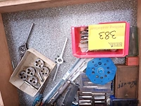 Lot 383 - gereedschap - afbeelding 1 van  3