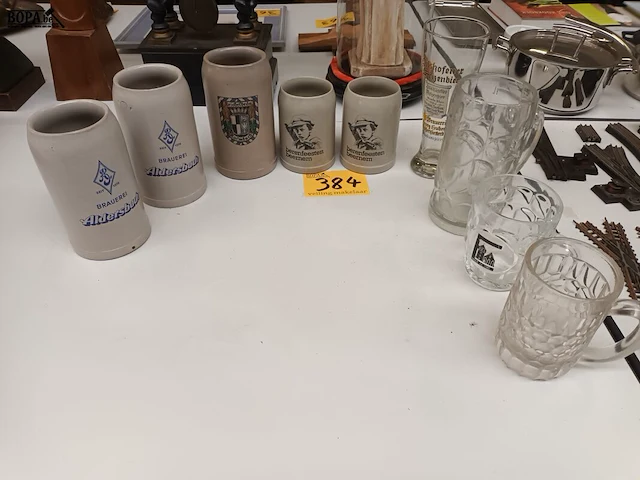 Lot 384 - bierpotten. 9 stuks - afbeelding 1 van  4