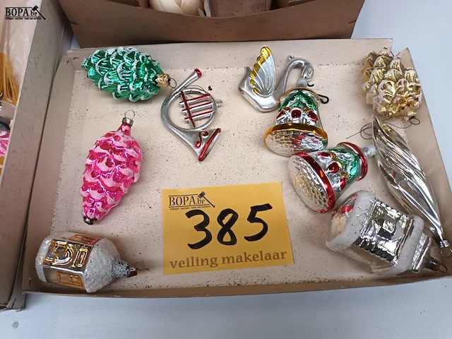 Lot 385 - antieke kerstballen. 50 stuks - afbeelding 2 van  5