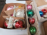 Lot 385 - antieke kerstballen. 50 stuks - afbeelding 4 van  5
