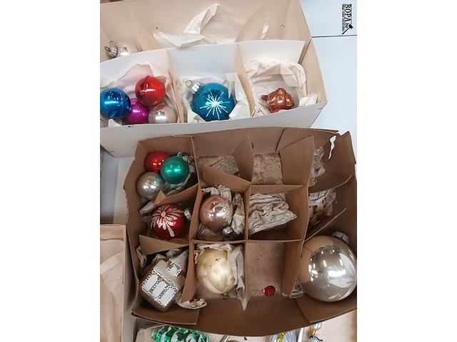 Lot 385 - antieke kerstballen. 50 stuks - afbeelding 5 van  5