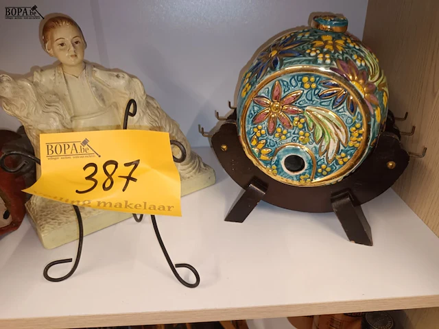 Lot 387 - decoratie. 7 stuks - afbeelding 2 van  3