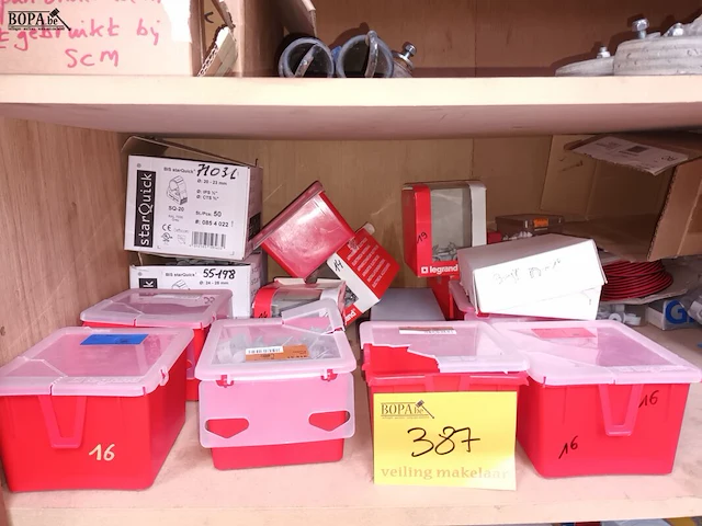 Lot 387 - werkmateriaal en machine onderdelen - afbeelding 3 van  8