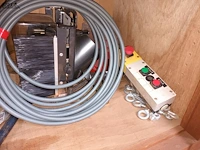 Lot 387 - werkmateriaal en machine onderdelen - afbeelding 7 van  8