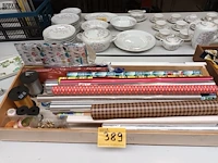 Lot 389 - kado verpakkingsmateriaal - afbeelding 1 van  3
