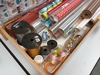 Lot 389 - kado verpakkingsmateriaal - afbeelding 2 van  3