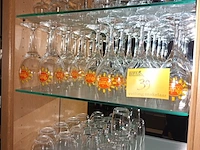 Lot 39 - glazen - afbeelding 1 van  3