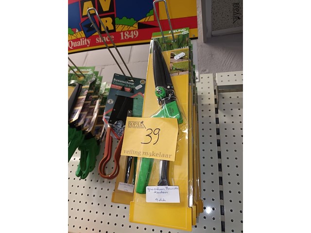 Lot 39 - grasscharen en buxusscharen. 19 stuks - afbeelding 5 van  5