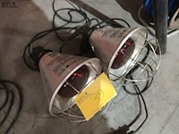 Lot 39 - infrarood lampen. 2 stuks - afbeelding 2 van  3