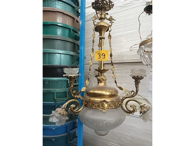 Lot 39 - luster - afbeelding 2 van  8