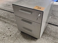 Lot 39 - metalen ladenblokje - afbeelding 1 van  2