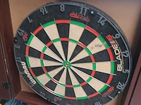 Lot 39 - poef en dartsbord - afbeelding 2 van  4