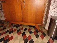 Lot 39 - vintage kast - afbeelding 2 van  4