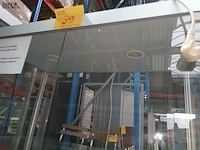 Lot 39 - vitrine kast - afbeelding 3 van  4