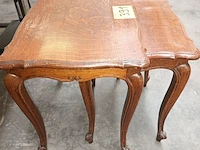 Lot 391 - bijzettafels. 2 stuks - afbeelding 3 van  3
