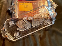 Lot 393 - verzilverde en kristallen schalen, 2 stuks - afbeelding 1 van  6