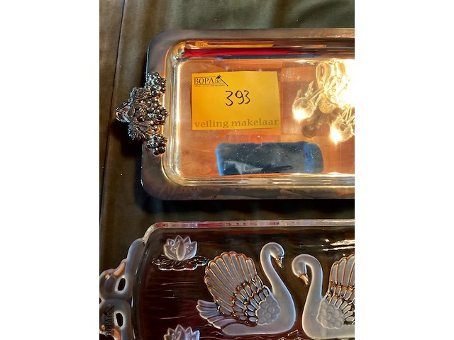 Lot 393 - verzilverde en kristallen schalen, 2 stuks - afbeelding 5 van  6