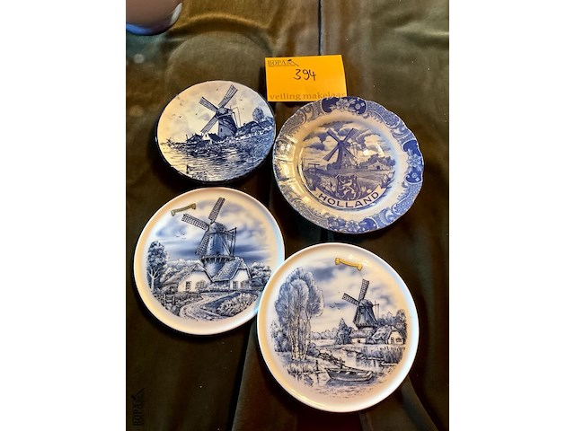 Lot 394 - hollandse bordjes delft, 4 stuks - afbeelding 1 van  5