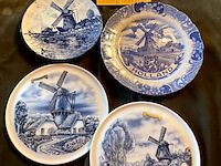 Lot 394 - hollandse bordjes delft, 4 stuks - afbeelding 1 van  5