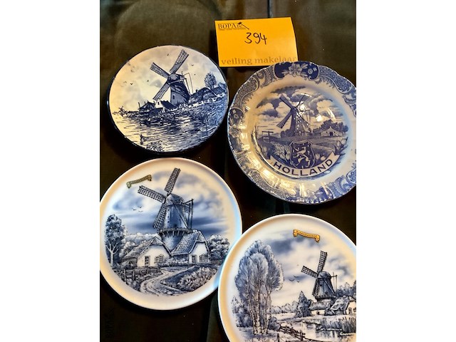Lot 394 - hollandse bordjes delft, 4 stuks - afbeelding 3 van  5